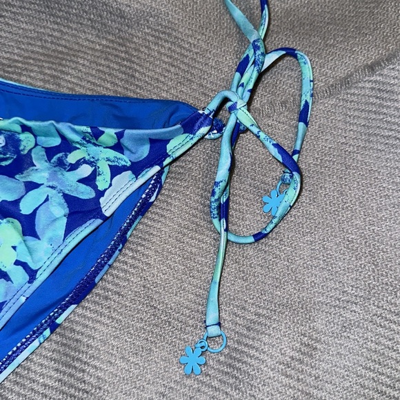 LA HEARTS SIZE LARGE BLUE FLORAL SWIM BOTTOM - Picture 4 of 7
